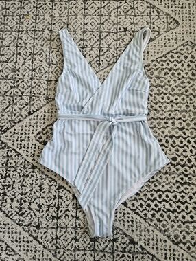 Peek And Beau Wrap Front Blue And White Striped One Piece Swimsuit Size 34D/DD